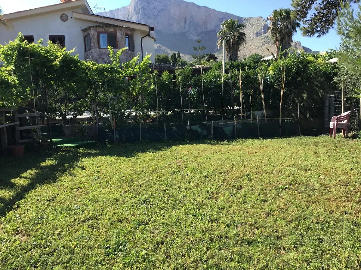 Villa Rogis Terrasini Casa vacanze