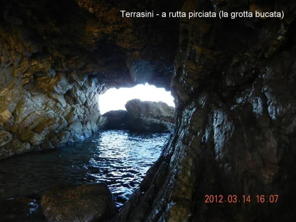 Villa Rogis Terrasini