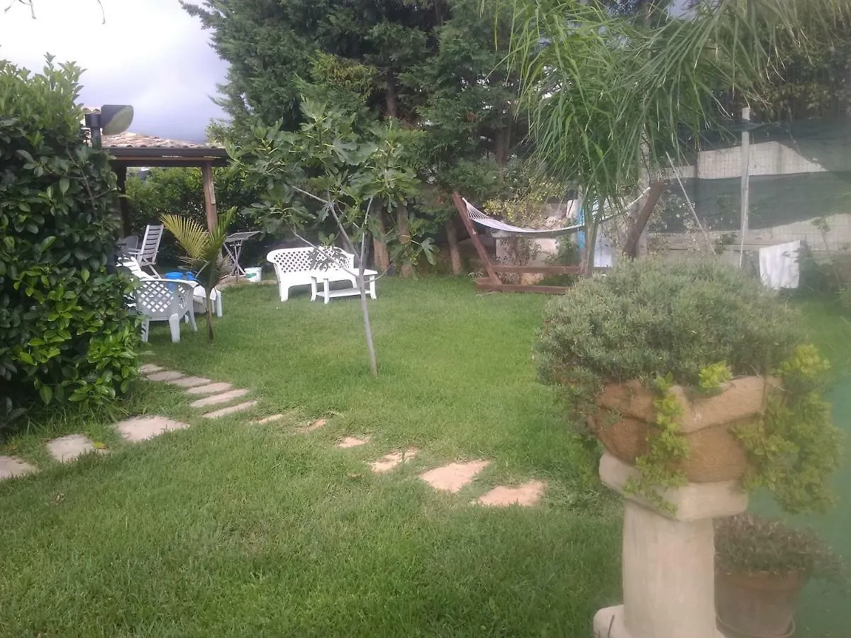 Villa Rogis Terrasini Italia